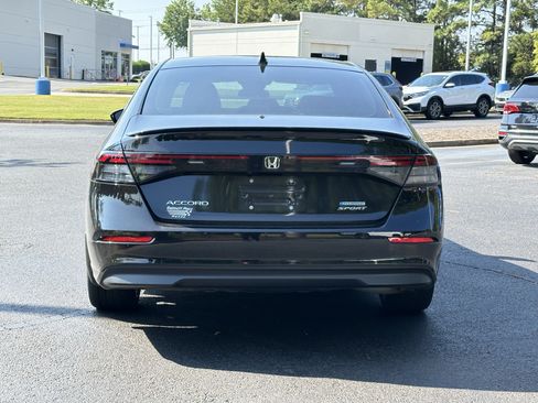 Used 2023 Honda Accord Sport image 12