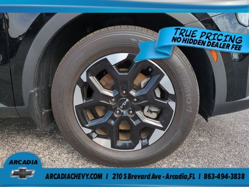 Used 2025 Kia Sorento S FWD image 11