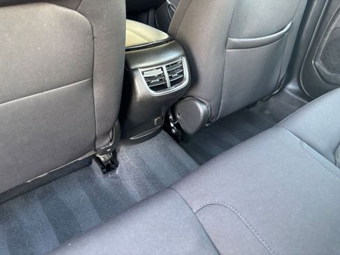 Used 2023 Chevrolet Malibu LT FWD image 23