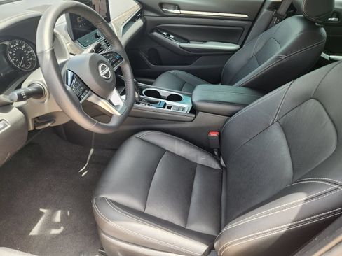 Certified 2025 Nissan Altima 2.5 SL FWD image 16