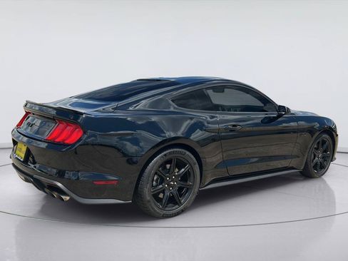 Used 2018 Ford Mustang GT w/ Equipment Group 301A RWD image 6