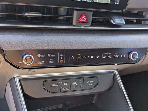 New 2026 Kia Carnival SX image 26