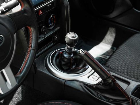 Used 2013 Subaru BRZ Premium RWD image 18