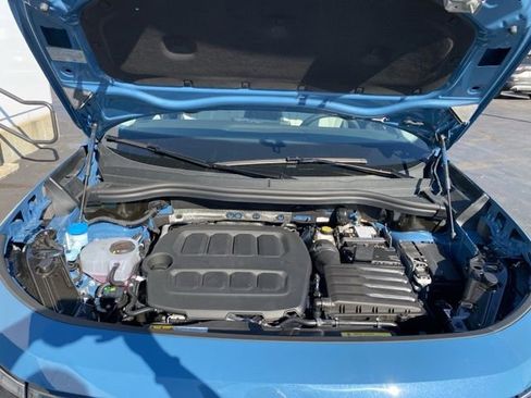 New 2025 Volkswagen Tiguan SE w/ Panoramic Sunroof Package image 65