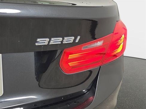 Used 2014 BMW 328i xDrive Sedan image 37