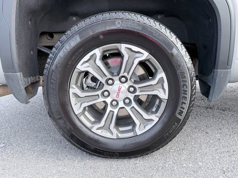 Used 2025 GMC Sierra 1500 SLT image 32