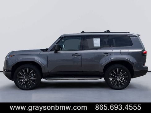 Used 2024 Lexus GX 550 AWD/4WD image 6