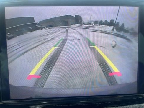 Used 2023 Chrysler Pacifica Touring-L image 22