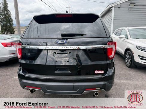 Used 2018 Ford Explorer XLT AWD/4WD image 4