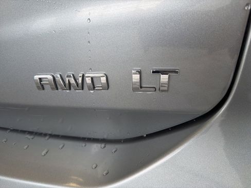 Used 2024 Chevrolet Equinox LT w/ Driver Convenience Package AWD/4WD image 7
