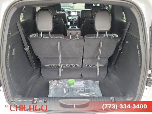 New 2026 Chrysler Pacifica Select image 7