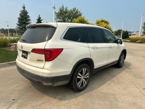 Used 2017 Honda Pilot EX-L image 3