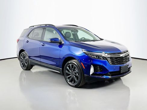 Used 2023 Chevrolet Equinox RS w/ RS Leather Package image 3