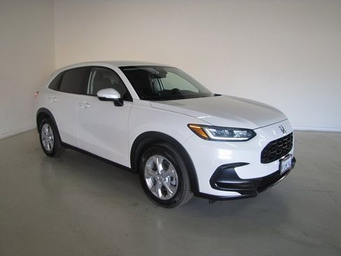 Certified 2025 Honda HR-V LX image 25