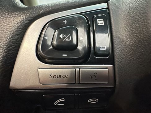 Used 2017 Subaru Outback 2.5i Touring image 22