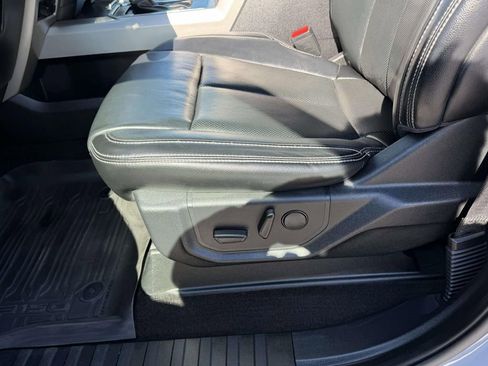 Used 2019 Ford F150 Lariat image 17