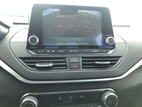 Used 2022 Nissan Altima 2.5 SV FWD image 28