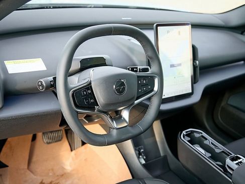 New 2026 Volvo EX30 Plus image 13