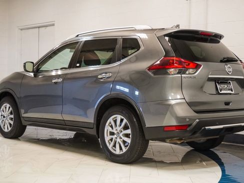 Used 2020 Nissan Rogue SV image 29