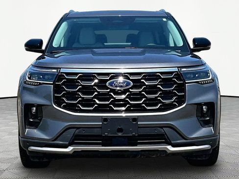 Certified 2025 Ford Explorer Platinum w/ LUX Leather Package AWD/4WD image 3