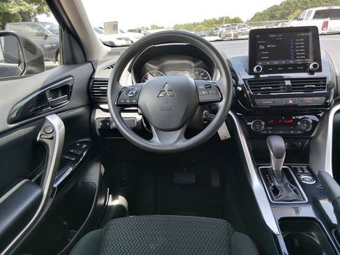 Used 2023 Mitsubishi Eclipse Cross LE AWD/4WD image 10