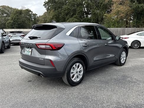 Used 2023 Ford Escape Active image 5