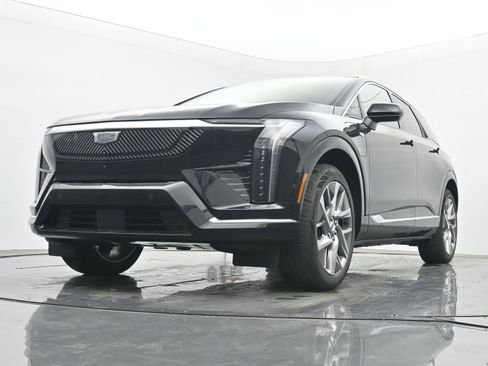 New 2026 Cadillac Optiq Luxury 2 AWD/4WD image 15