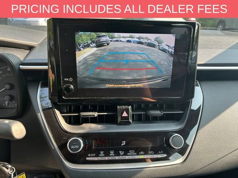 Used 2023 Toyota Corolla LE FWD image 5