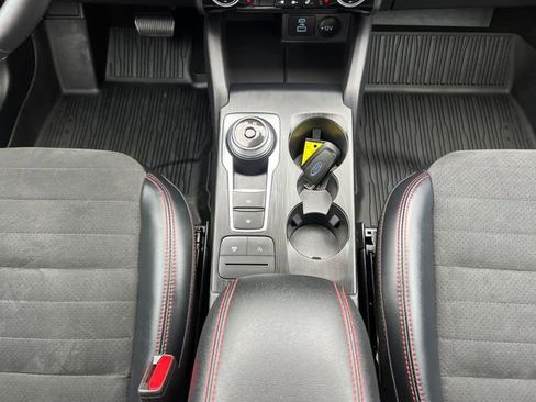 Certified 2022 Ford Escape SEL w/ SEL Stealth AWD Package image 23