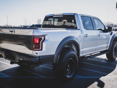Used 2018 Ford F150 Raptor w/ Equipment Group 802A Luxury image 13
