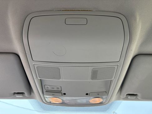 Used 2013 Volkswagen Golf 4-Door image 19