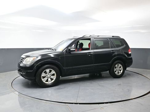 Used 2009 Kia Borrego LX RWD image 9