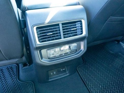 New 2026 Volkswagen Atlas Peak Edition image 34