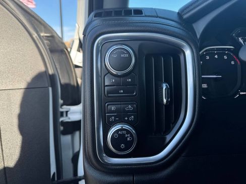Used 2022 GMC Sierra 2500 SLE w/ SLE Convenience Package image 13