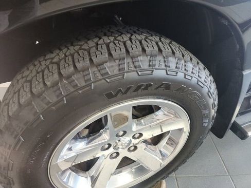 Used 2014 RAM 1500 Express AWD/4WD image 10
