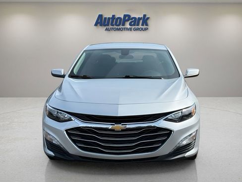 Used 2022 Chevrolet Malibu LT FWD image 2