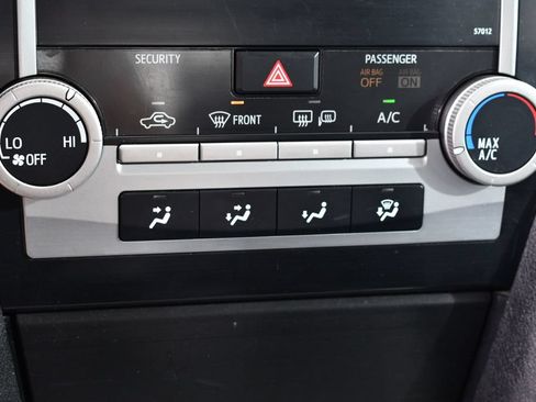 Used 2012 Toyota Camry SE FWD image 31