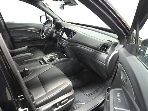 Used 2022 Honda Passport EX-L image 16