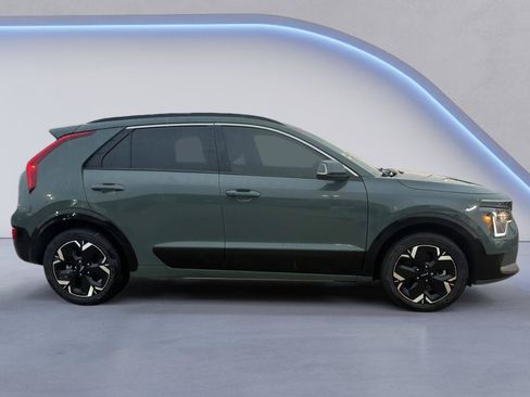 Used 2023 Kia Niro Wind FWD image 5