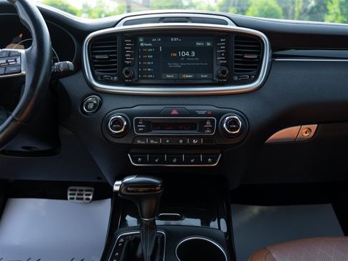 Used 2019 Kia Sorento SX AWD/4WD image 32