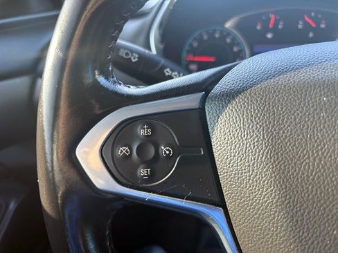 Used 2021 Chevrolet Traverse LT image 21