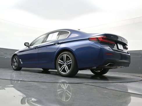 Used 2022 BMW 530i xDrive w/ Convenience Package image 24