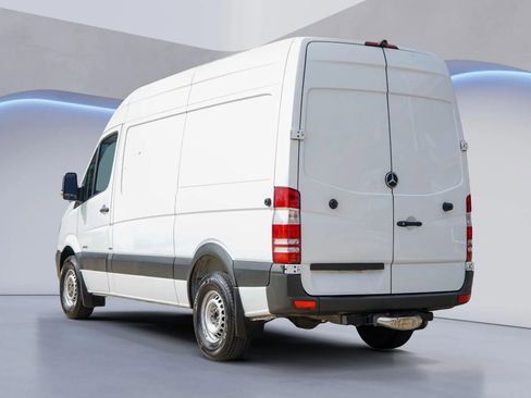 Used 2016 Mercedes-Benz Sprinter 2500 image 5