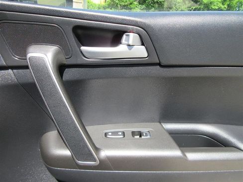 Used 2021 Kia Sportage LX w/ LX AWD Popular Package image 24