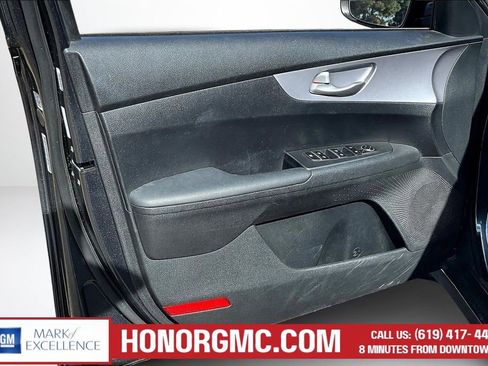 Used 2024 Kia Forte LXS FWD image 19