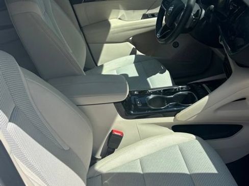 Used 2023 Buick Envision Preferred AWD/4WD image 11