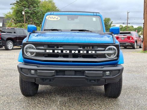 Used 2024 Ford Bronco Outer Banks image 2