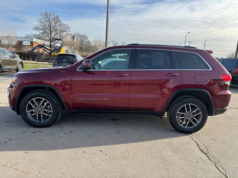 Used 2019 Jeep Grand Cherokee Laredo w/ Laredo X Package image 5