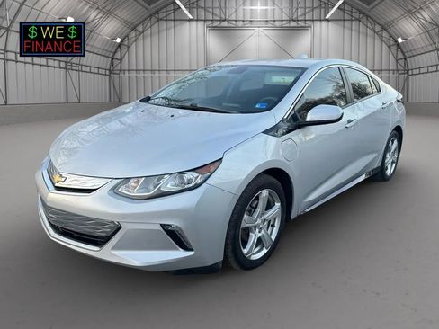 Used 2017 Chevrolet Volt LT image 1