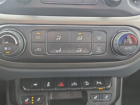 Used 2021 Chevrolet Colorado Z71 image 26